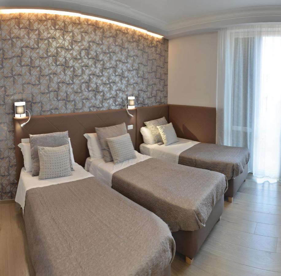At Your Place Rome Bagian luar foto