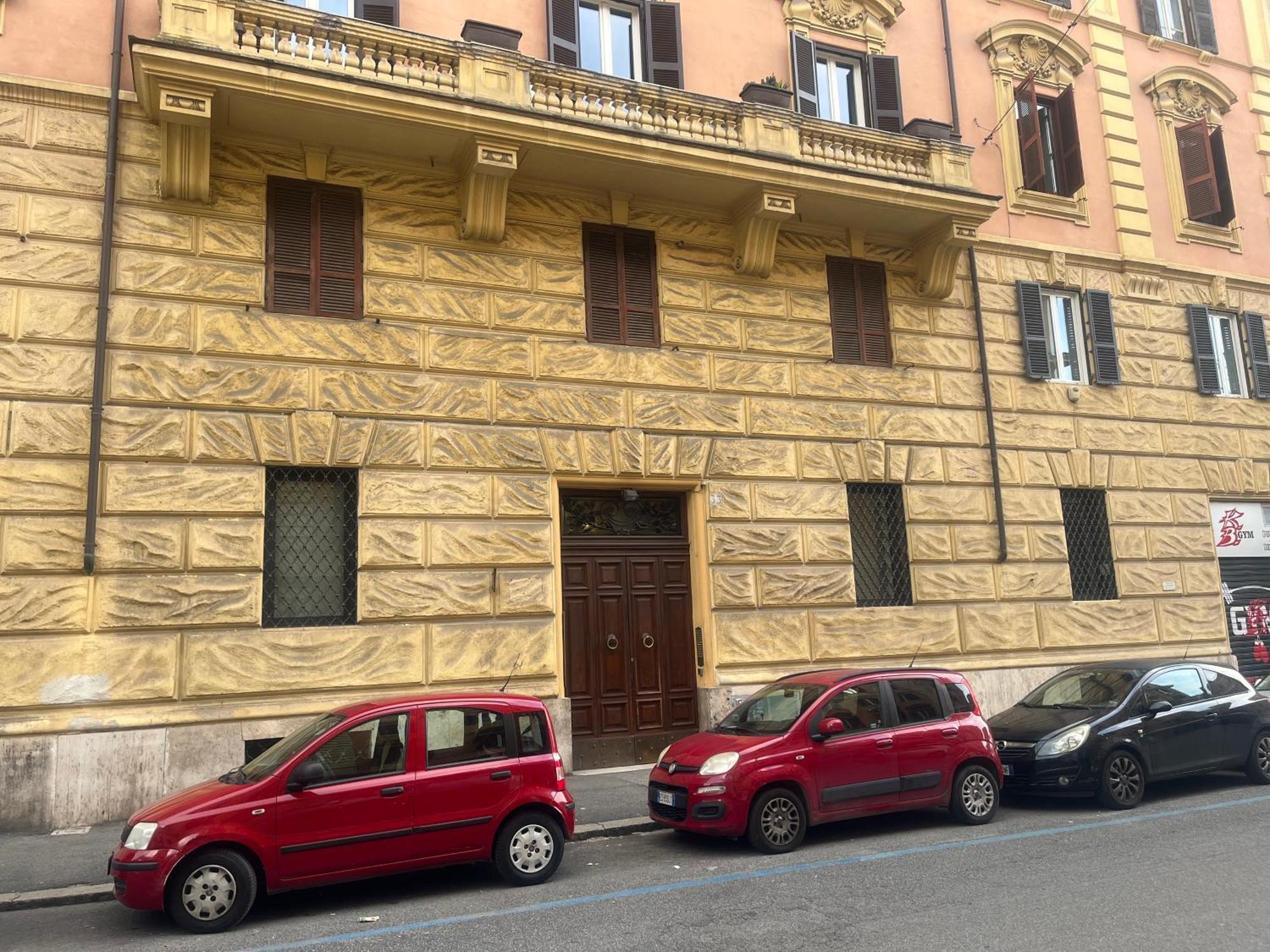 At Your Place Rome Bagian luar foto