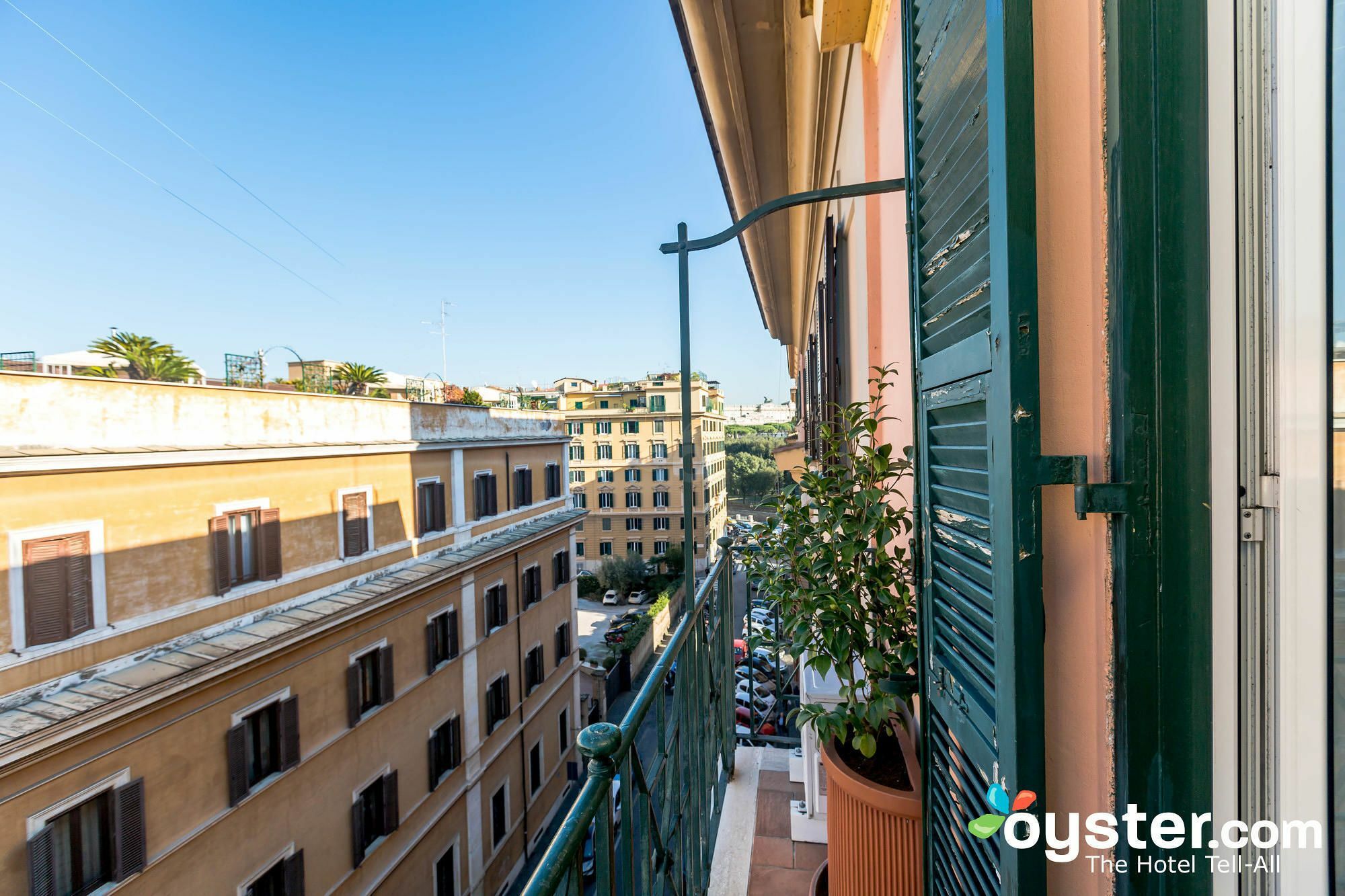 At Your Place Rome Bagian luar foto